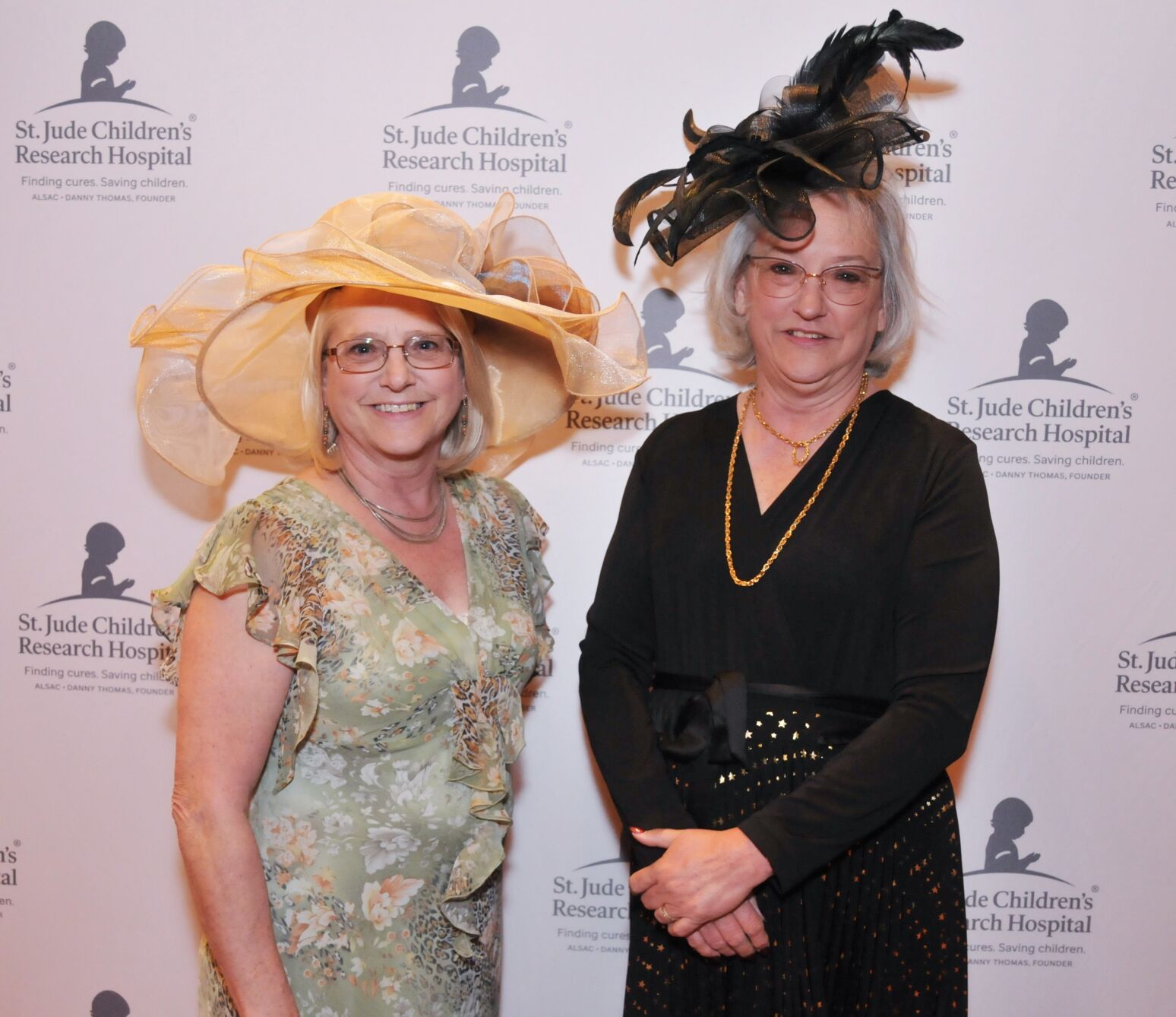 Karen Simnick, Susan Janasik